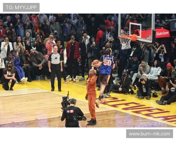 格林扣篮大赛惊艳全场，展现惊人弹跳与技巧